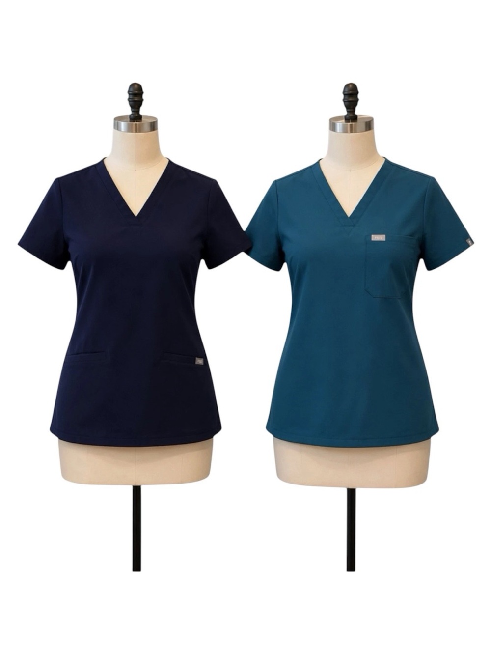 FIGS Women’s M Scrub Top Navy Blue & Teal Medical Uniforms 2-Piece Blouse Set,